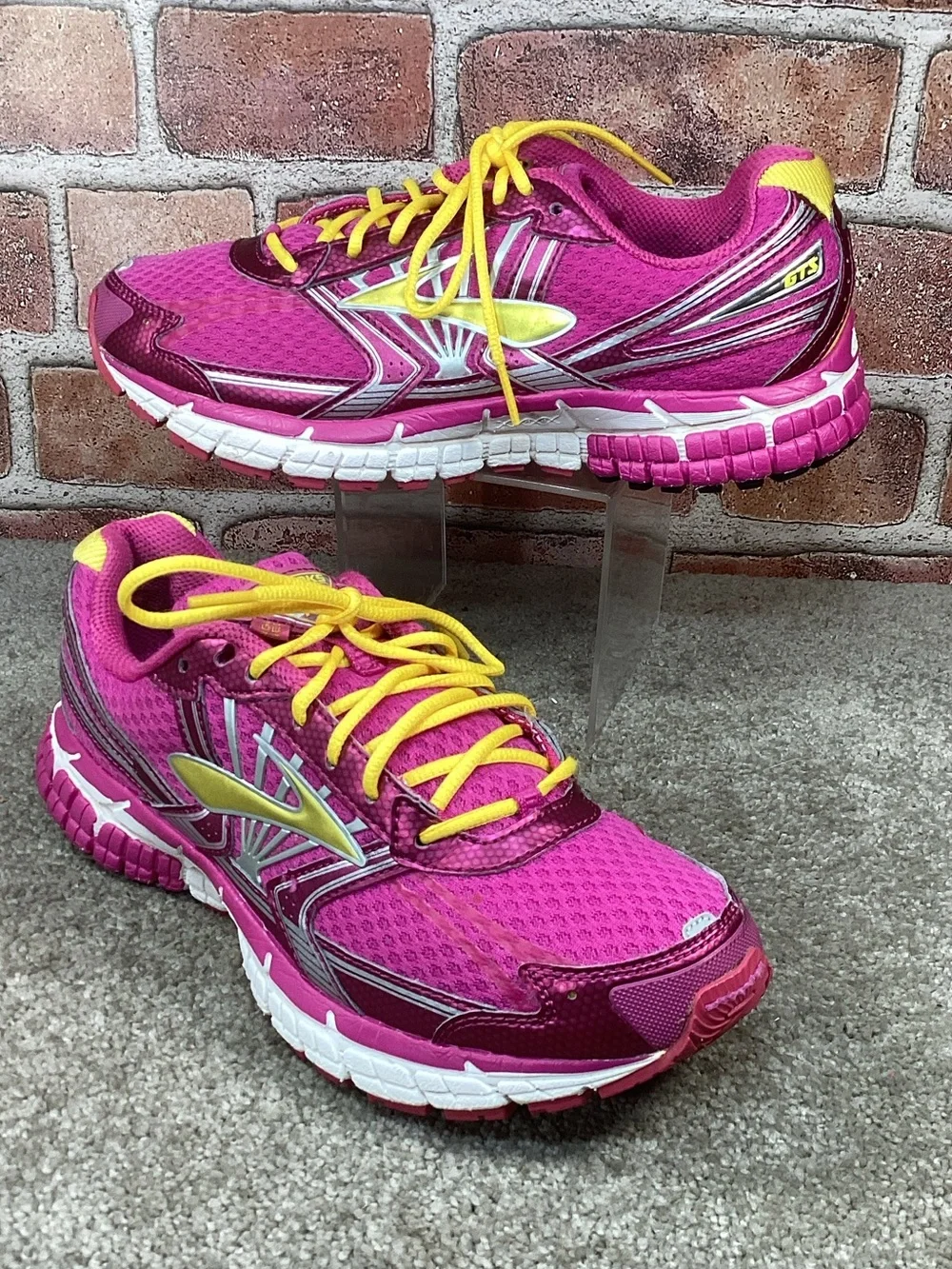 Brooks Adrenaline GTS 14 women’s running shoes sneakers size 7.5